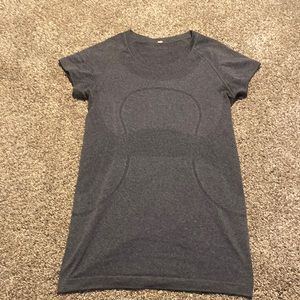 COPY - Lululemon swiftly tech - dark grey